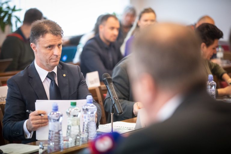 Vypočúvanie kandidátov na post šéfa policajnej inšpekcie