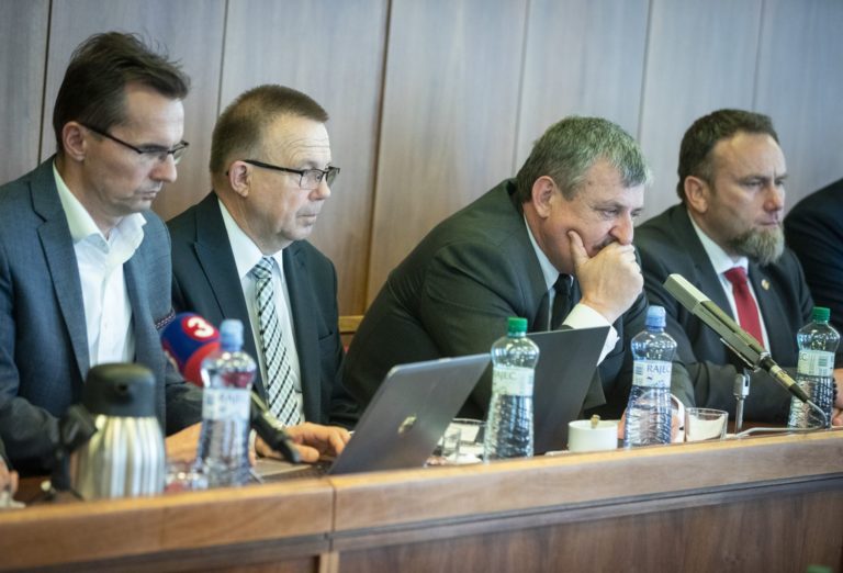 Vypočúvanie kandidátov na post šéfa policajnej inšpekcie