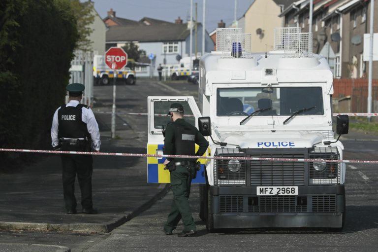 Londonderry, nepokoje, polícia