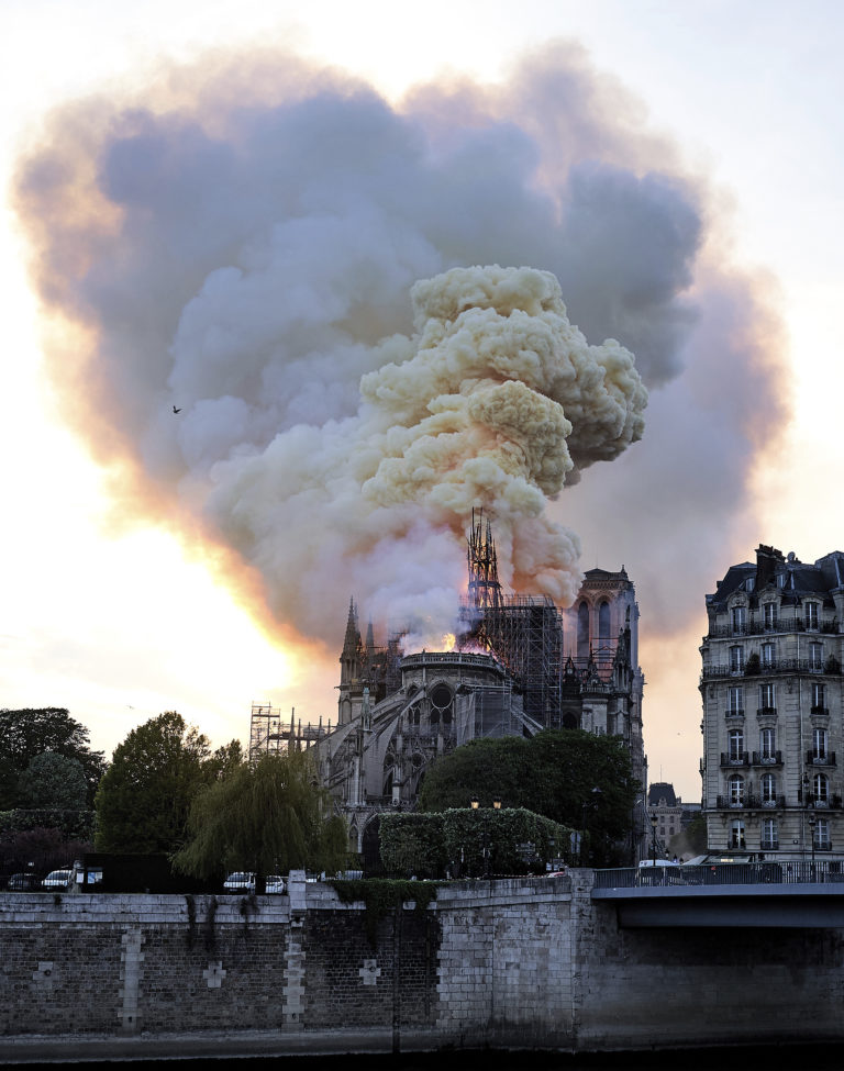Katedrála Notre Dame, Paríž, požiar
