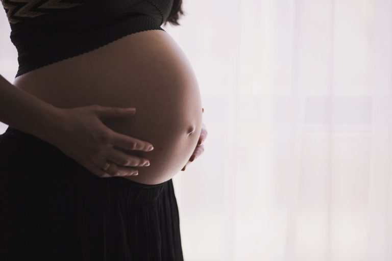 Pregnant 1245703_1280.jpg