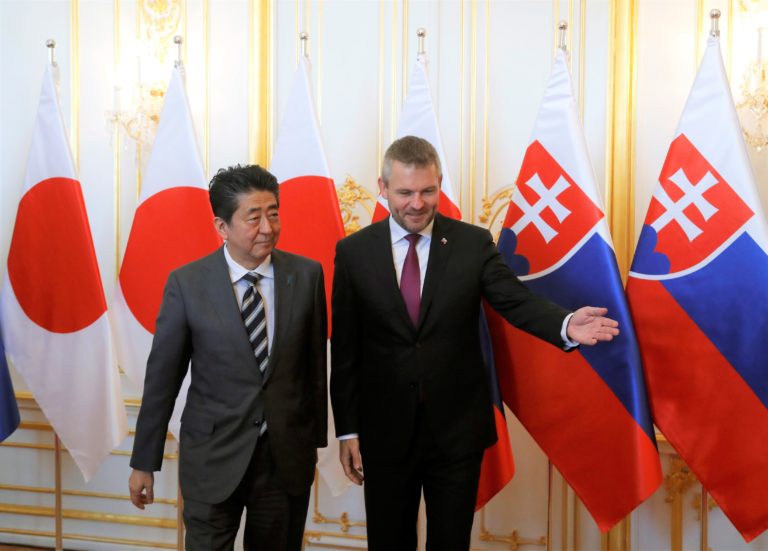 Šinzó Abe, Peter Pellegrini