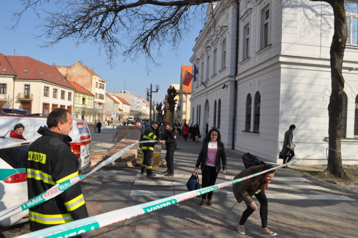 TRNAVA: Na súde hľadali nahlásenú bombu