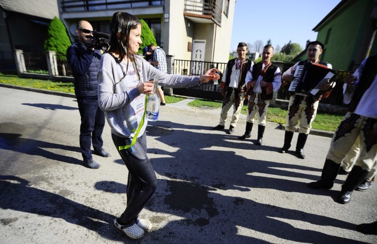 VEĽKÁ NOC: Oblievačka a šibačka