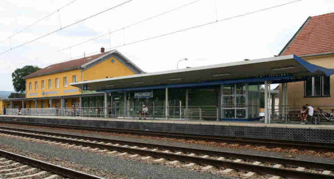 Železničná stanica Pezinok