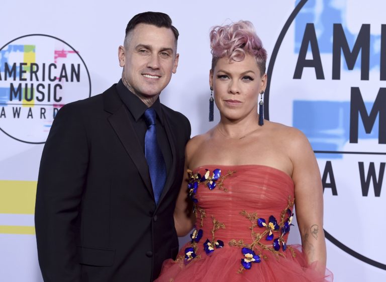 Pink, Carey Hart