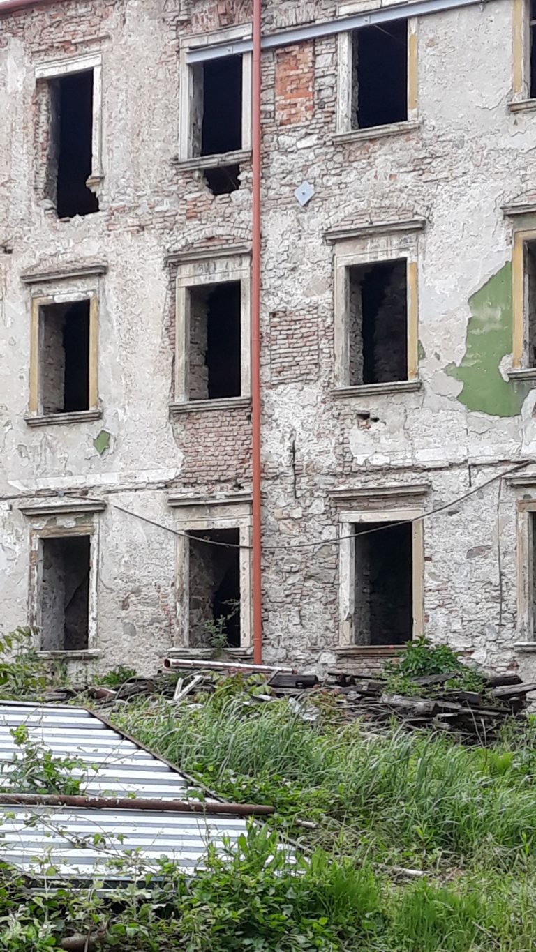 Ruiny Esterházyho palácu