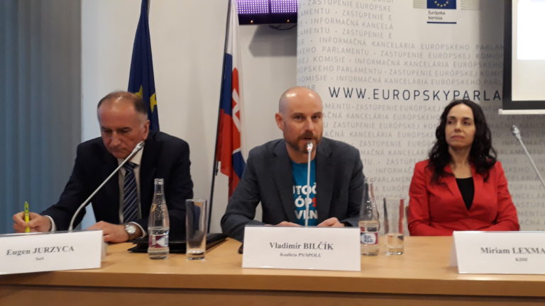 Zľava: Eugen Jurzyca, Vladimír Bilčík, a Miriam Lexmann