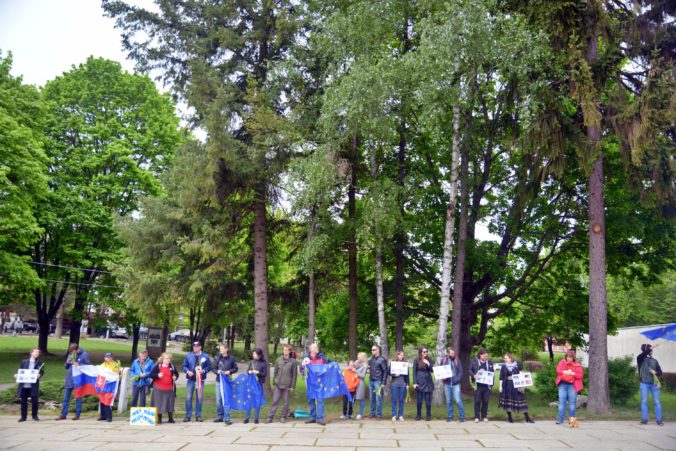 PROTEST: Nočné mačiatka proti Nočným vlkom