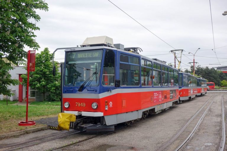 3xt6a5.jpg