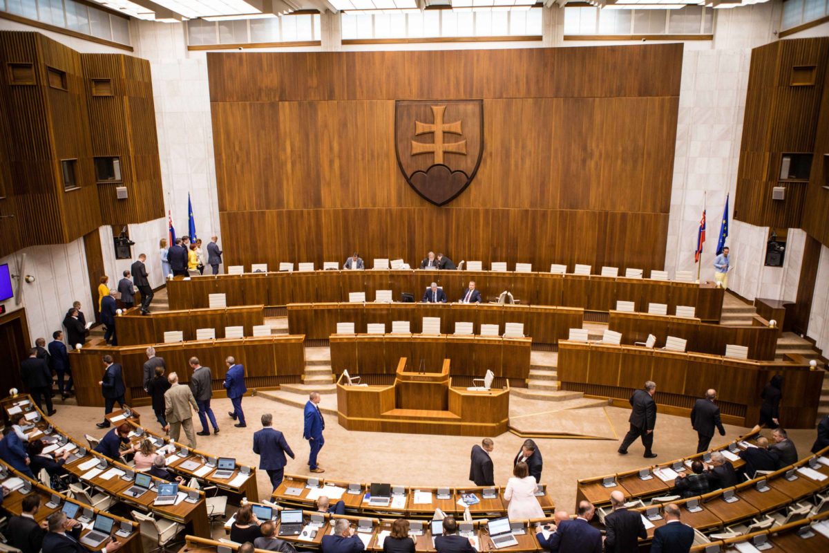 Tretia voľba kandidátov na ústavných sudcov