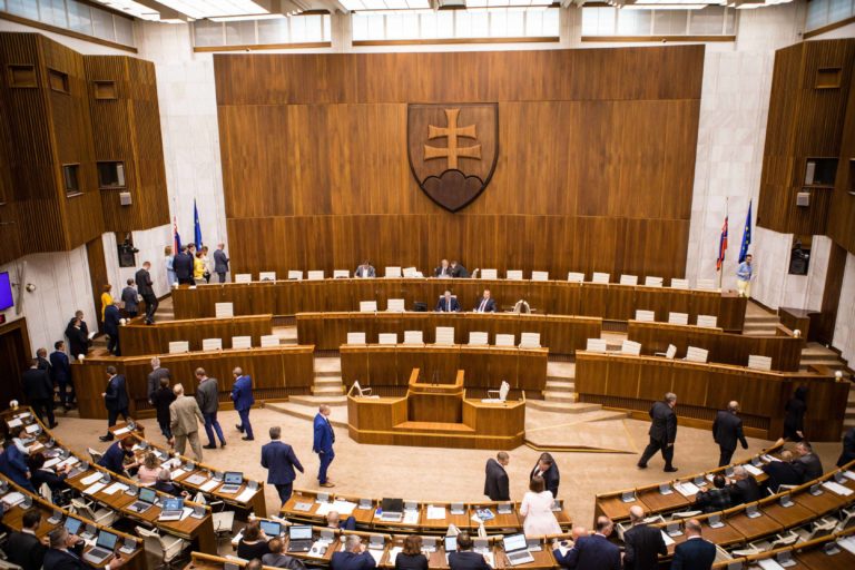 Tretia voľba kandidátov na ústavných sudcov