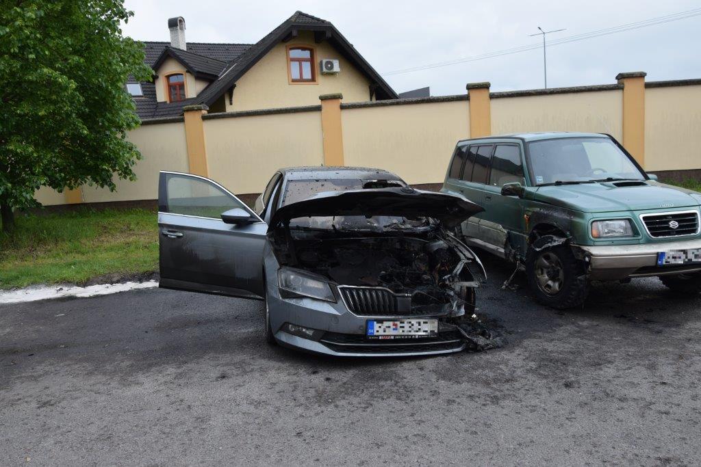požiar, autá