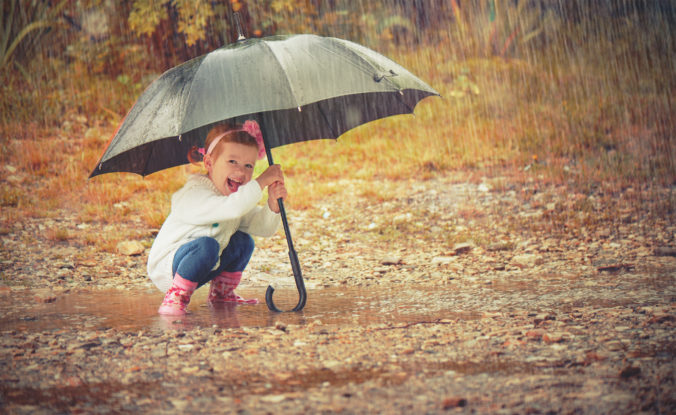 dážď, dáždnik, dieťa