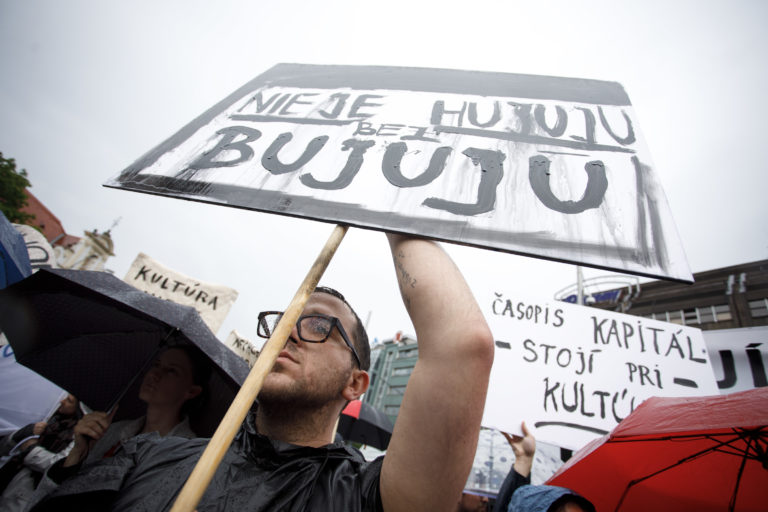 PROTEST: Stojíme pri kultúre
