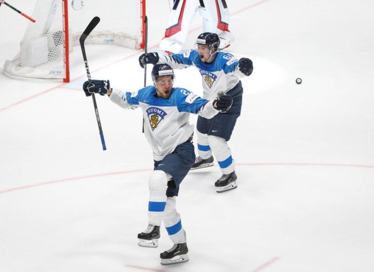 MS v hokeji (finále): Kanada - Fínsko