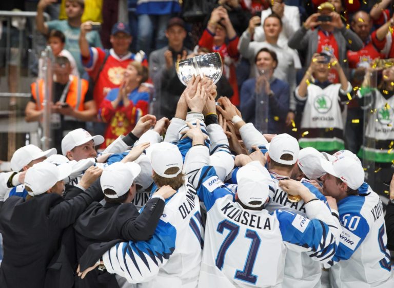 MS v hokeji (finále): Kanada - Fínsko