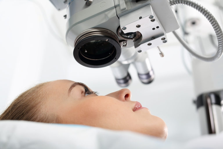 Laserova operacia oci ake kriteria musite splnat.jpg