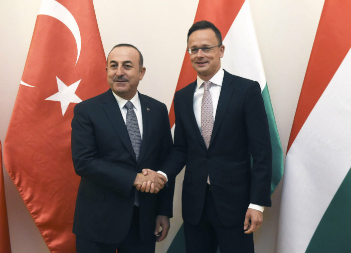 Péter Szijjártó, Mevlüt Čavušoglu