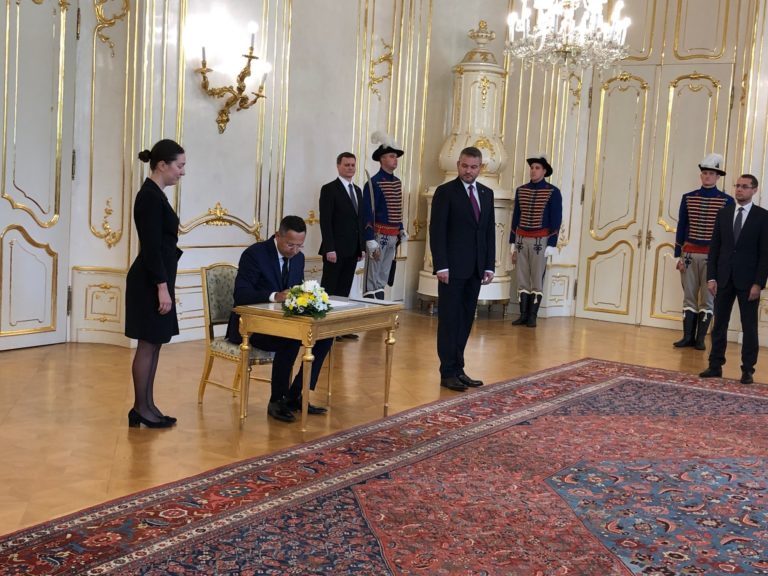 Prezident vymenoval ministra financií SR