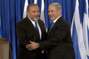Benjamin Netanjahu, Avigdor Lieberman