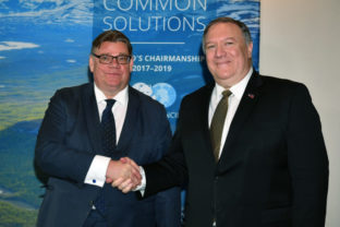Timo Soini, Mike Pompeo