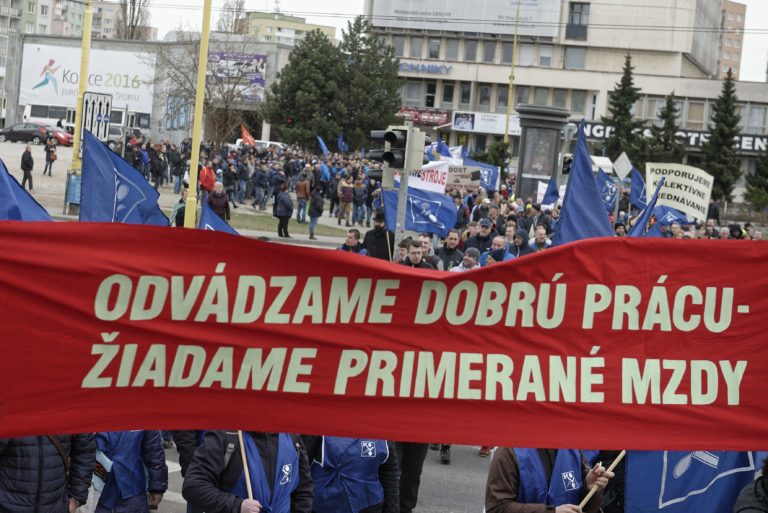 protest, platy, Košice