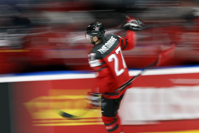 MS v hokeji (finále): Kanada - Fínsko