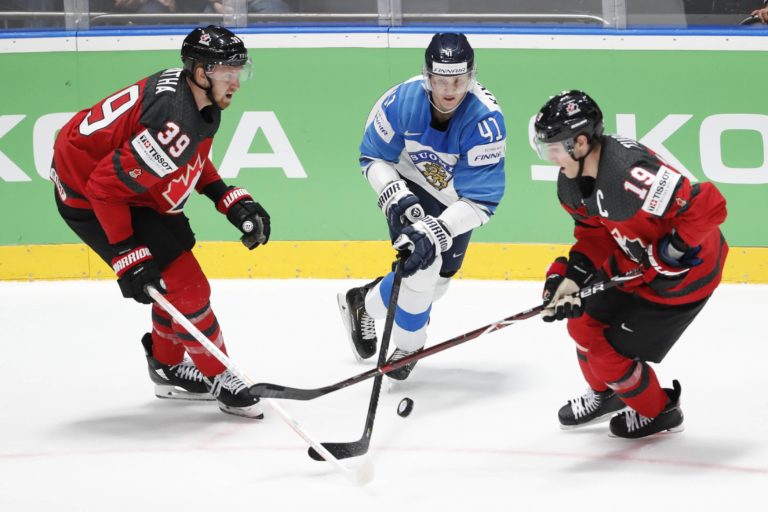 MS v hokeji (finále): Kanada - Fínsko