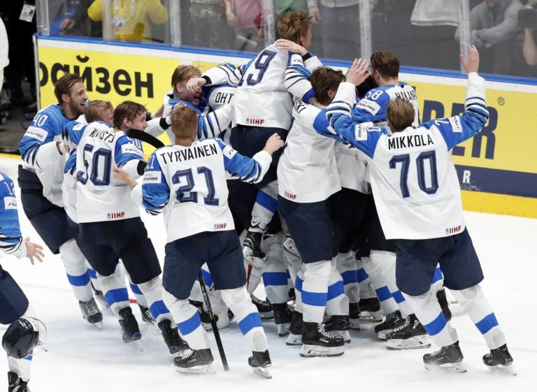 MS v hokeji (finále): Kanada - Fínsko