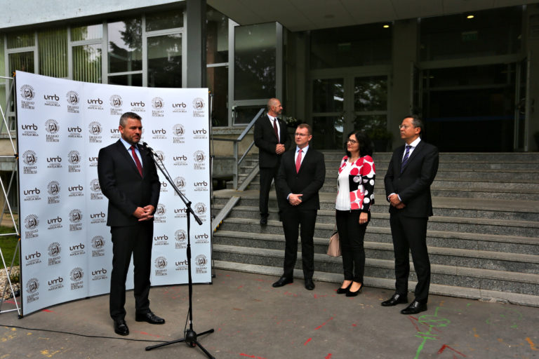 Peter Pellegrini, Martina Lubyová, otvorenie zrekonštruovaných internátov