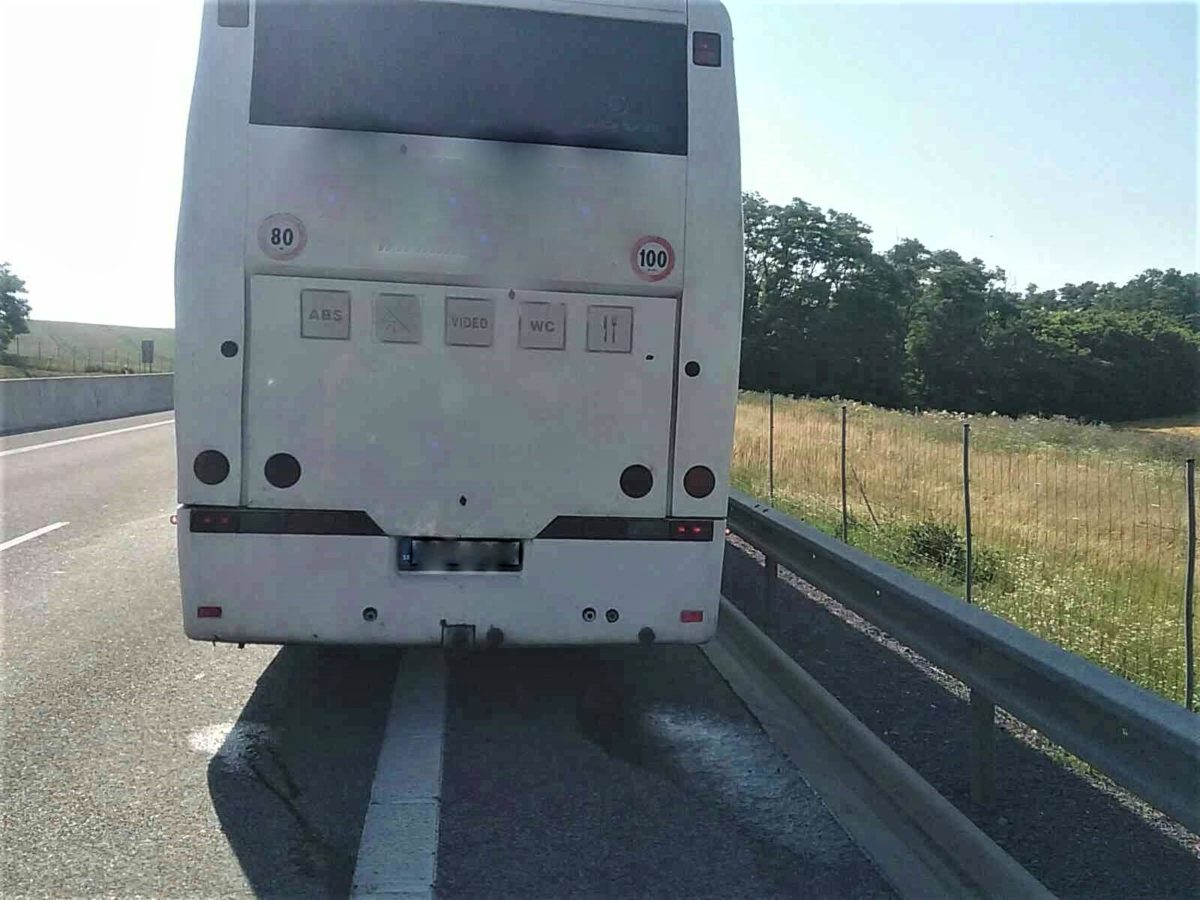 autobus, defekt, R1