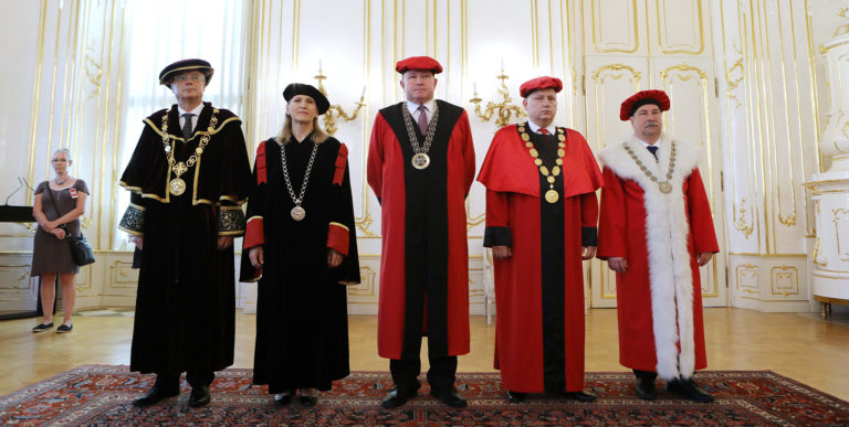 PREZIDENTKA: Vymenovala rektorov vysokých škôl