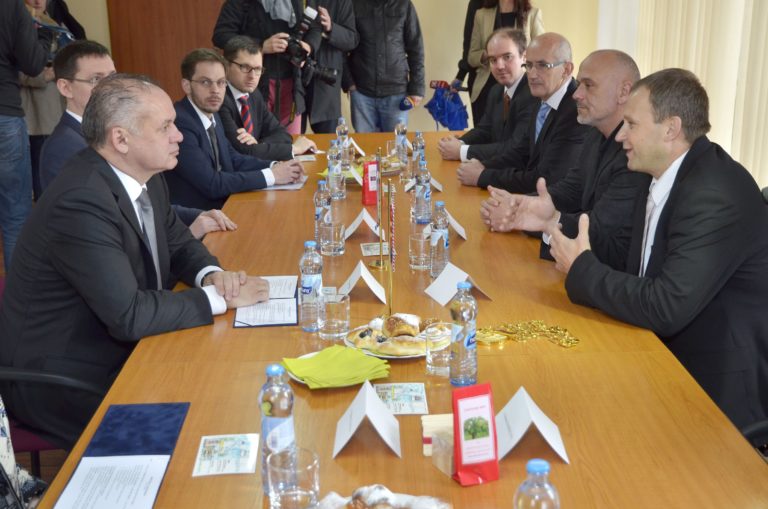 Andrej Kiska, Vladimír Ledecký