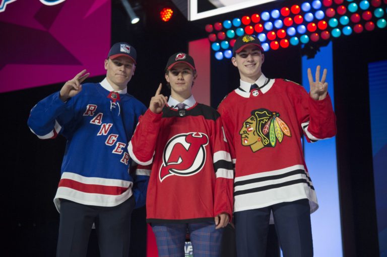 Aptopix_nhl_draft_hockey_77411 beea491cc05f41e48612e366263ee674.jpg