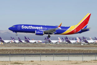 Southwest Airlines, Boeing 737 MAX, Boeing
