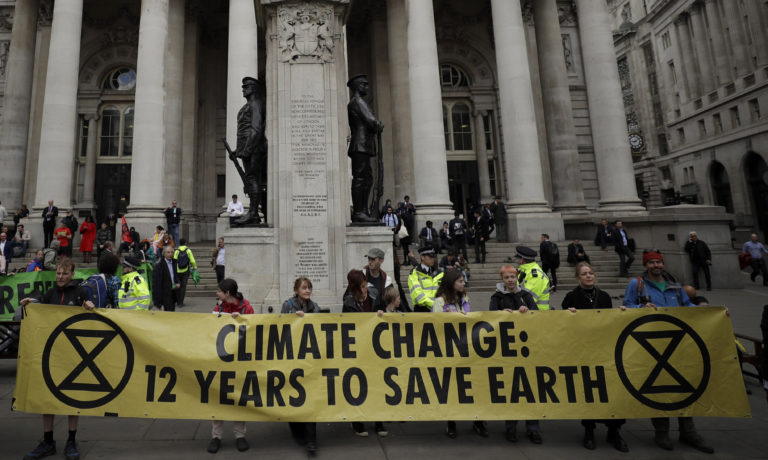 Extinction Rebellion, aktivisti, protestujúci
