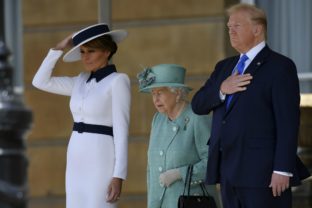 Donald Trump, Melania Trump, kráľovná Alžbeta