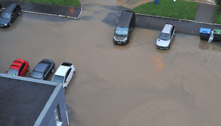 PREŠOV: Búrka a krupobitie