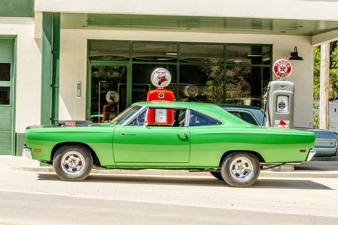 Benzín motorová nafta