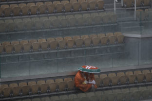 Roland Garros, dážď