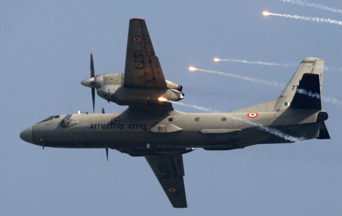 nákladné lietadlo AN-32
