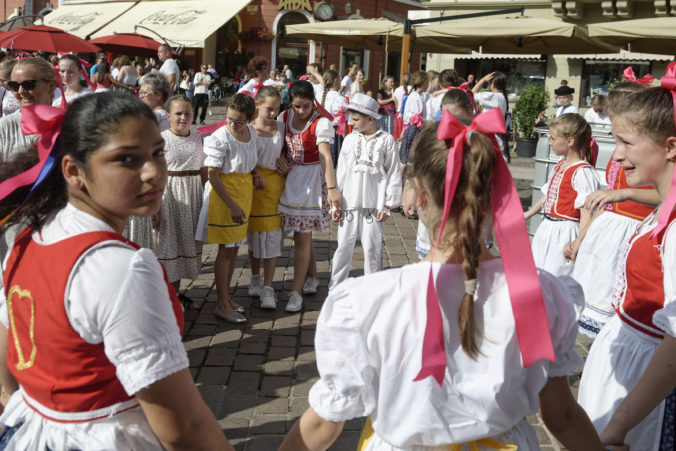 Cassovia Folkfest a rekord v tanci karička