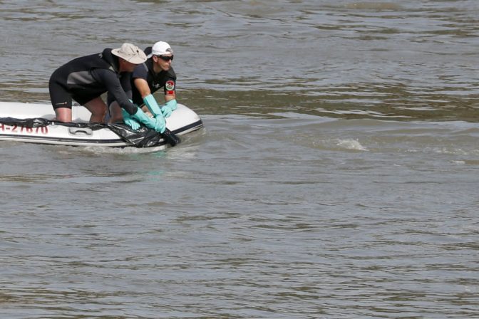 potápači, Dunaj, Budapešť