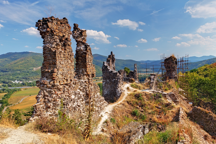 hrad Revište