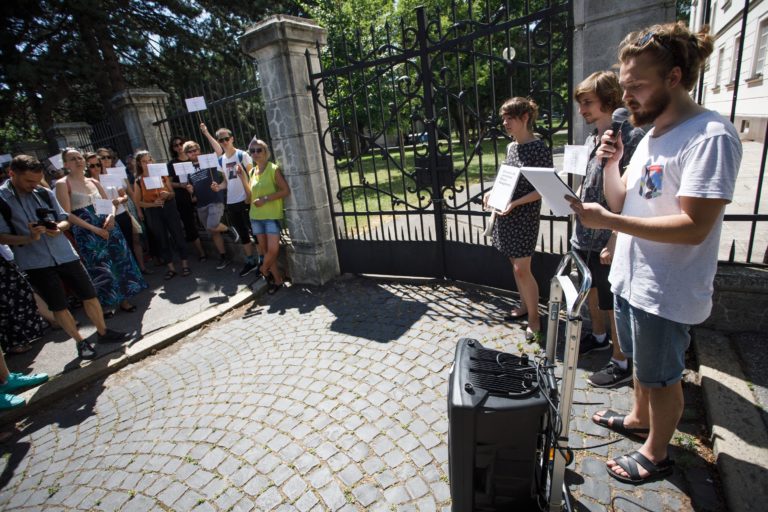 Hnutie Stojíme pri kultúre, list NR SR a premiérovi SR