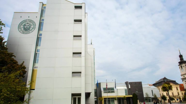 Trnavská univerzita