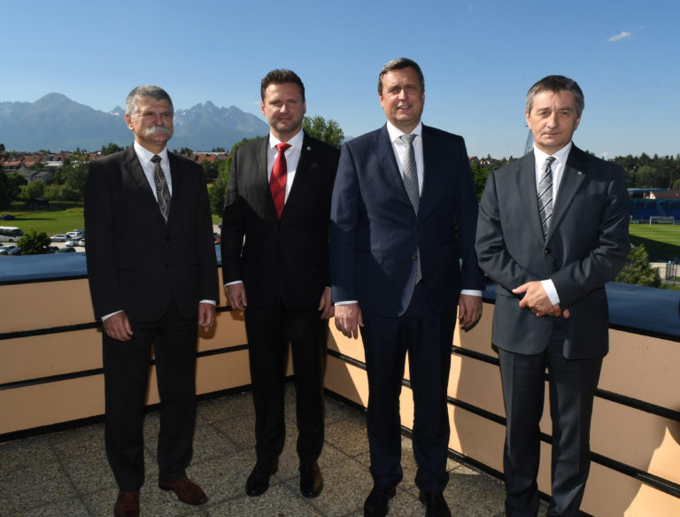 V4: Stretnutie predsedov parlamentov