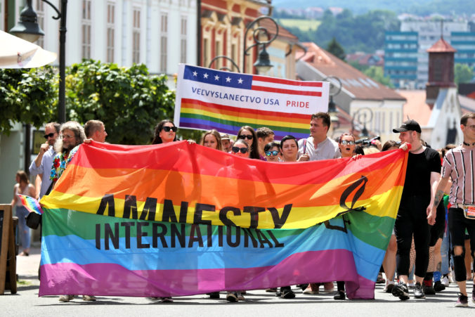 POCHOD: PRIDE Banská Bystrica  Prechod na rovnosť