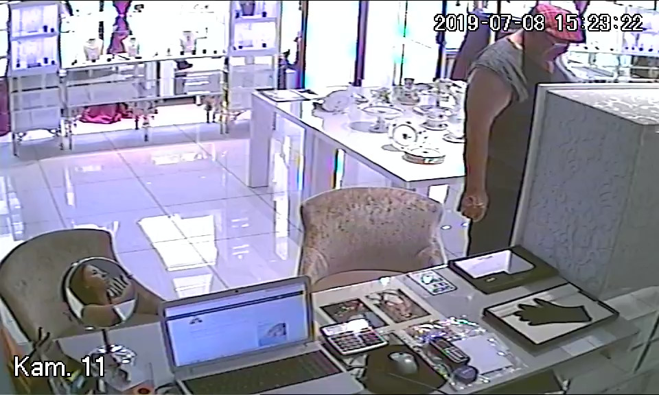 Krádež v zlatníctve na Laurinskej ulici